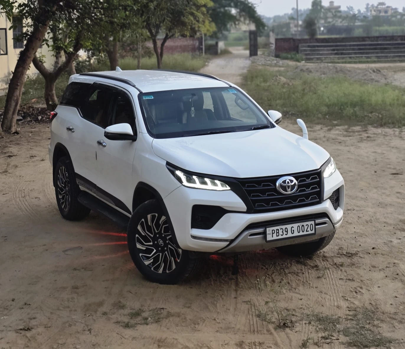 Toyota Fortuner Legender wedding car Punjab